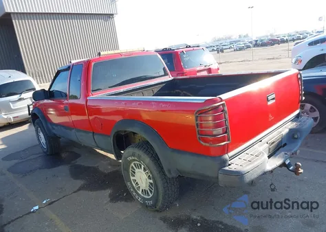 1999 GMC Sonoma Sls z USA, uszkodzony, nr VIN 1GTCT19X3X8531084